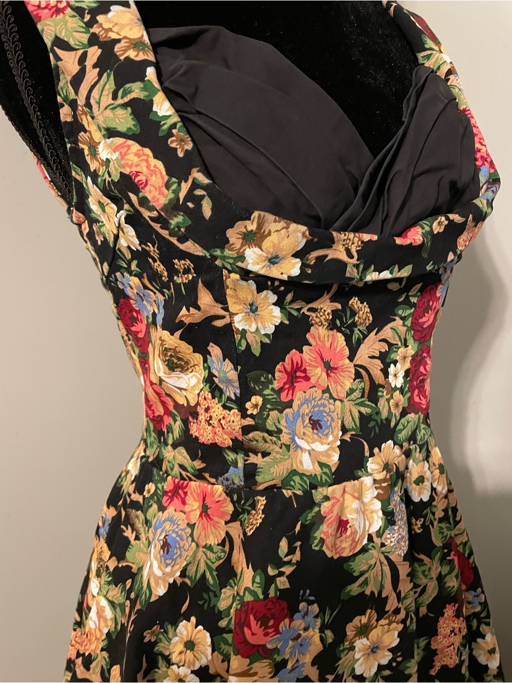 Lindy Bop Black Floral Retro Vintage-Style Midi Dress - Picture 6 of 7